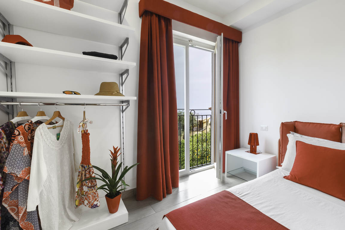 Eterea Charming Suite – Ruby Room